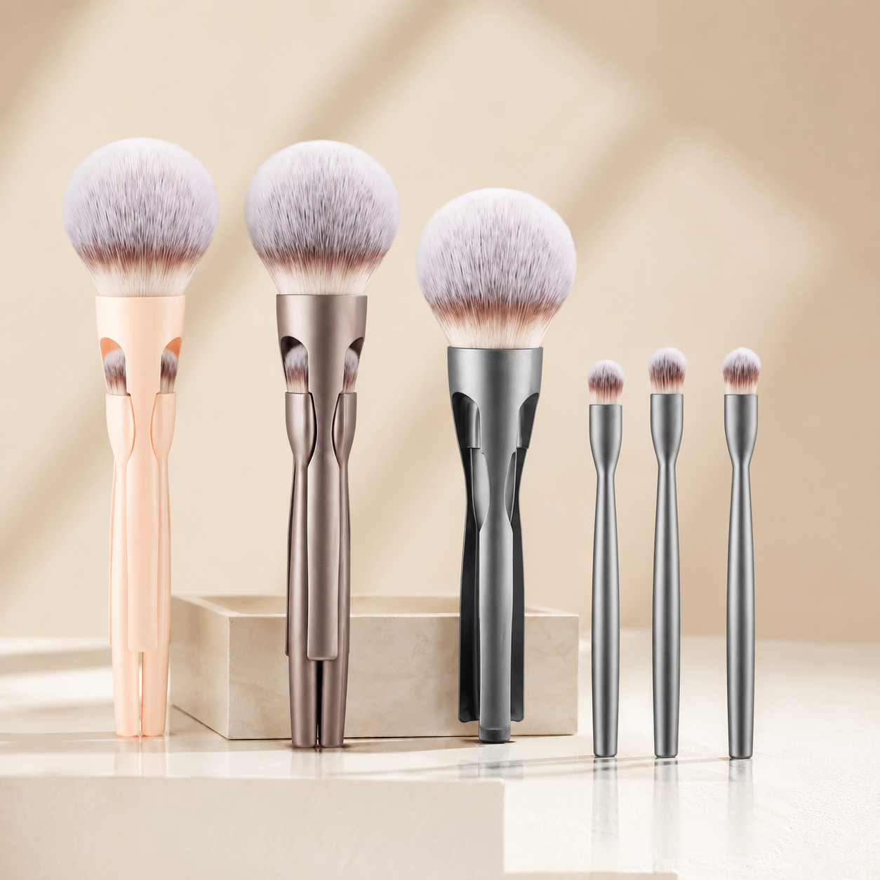 Luxury 4-in-1 magnetic detachable makeup brush
